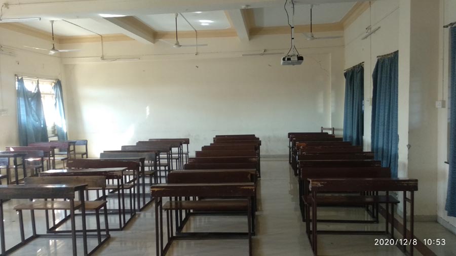 Lecture Halls – Maharashtra Institute of Medical Education and Research